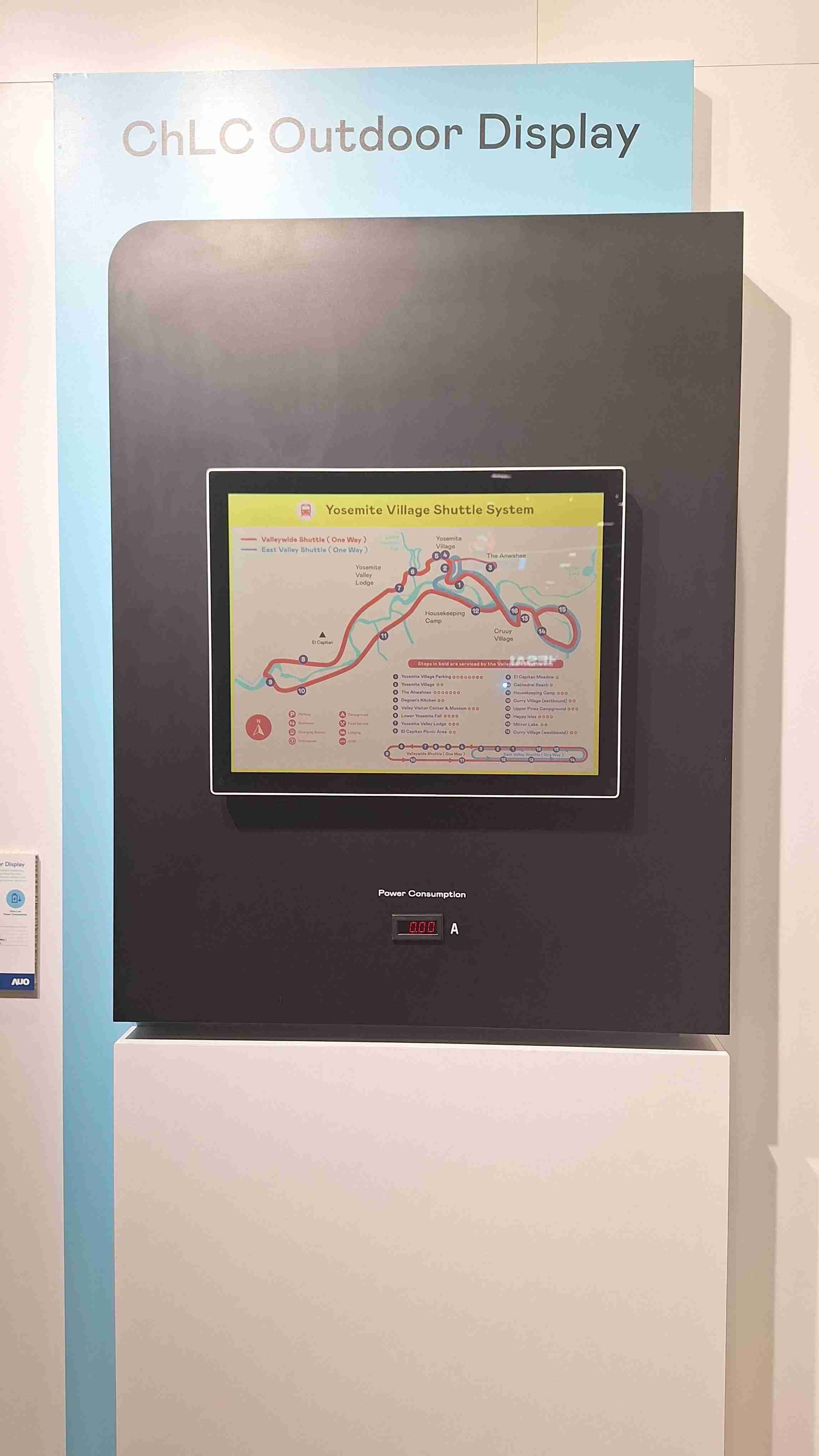 彩霸王的「胆固醇液晶超低耗能户外全彩显示器」不只环保省电，，，且符合户外严苛使用环境，，，，拥有在摄氏-30度至85度下的宽温使用优势，，，并且强光愈强愈能呈现绝佳的色彩饱和度及显示效果，，，易于安装的特性将成为户外电子看板的新首选。。